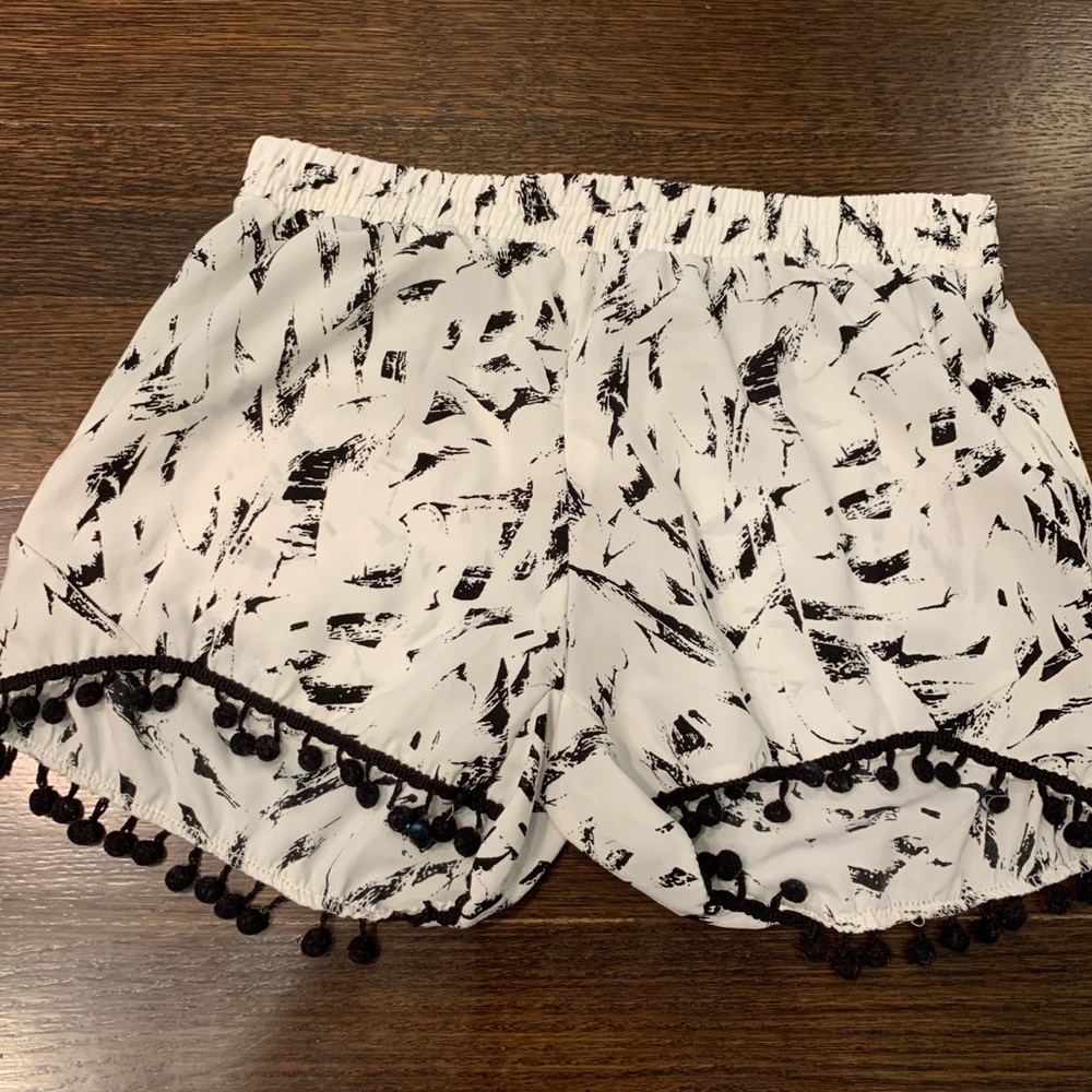 Black and white fancy shorts